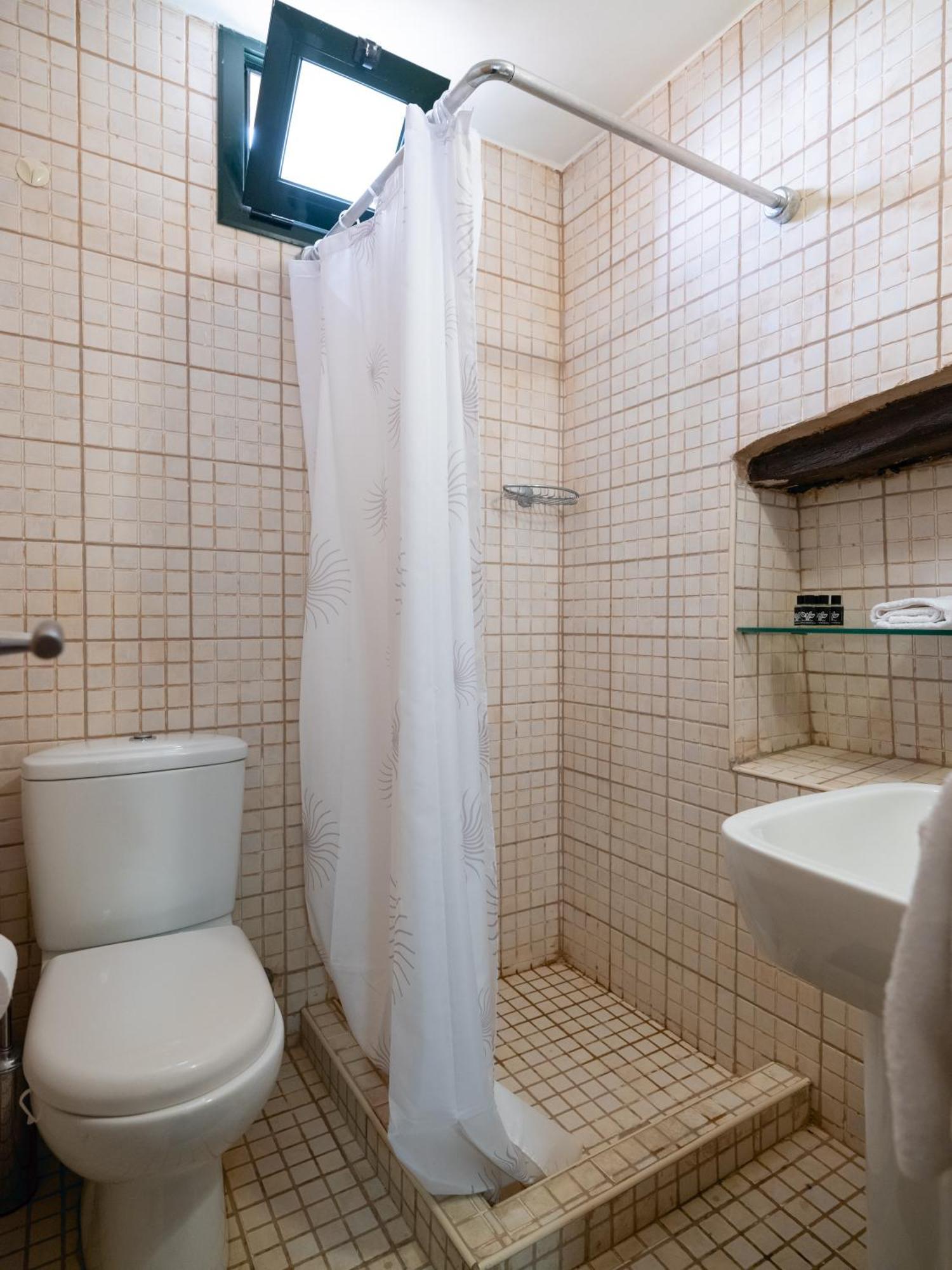 Ornus Traditional House Orne Экстерьер фото