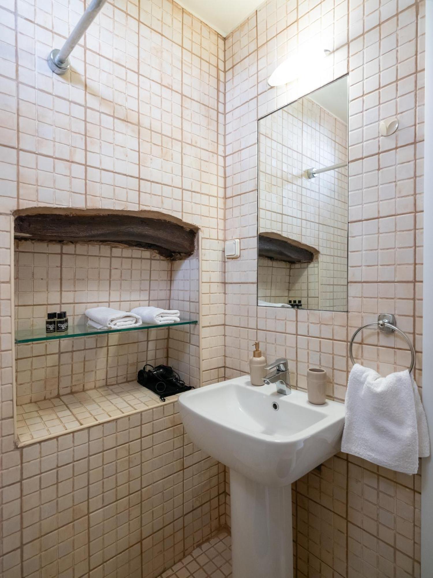 Ornus Traditional House Orne Экстерьер фото