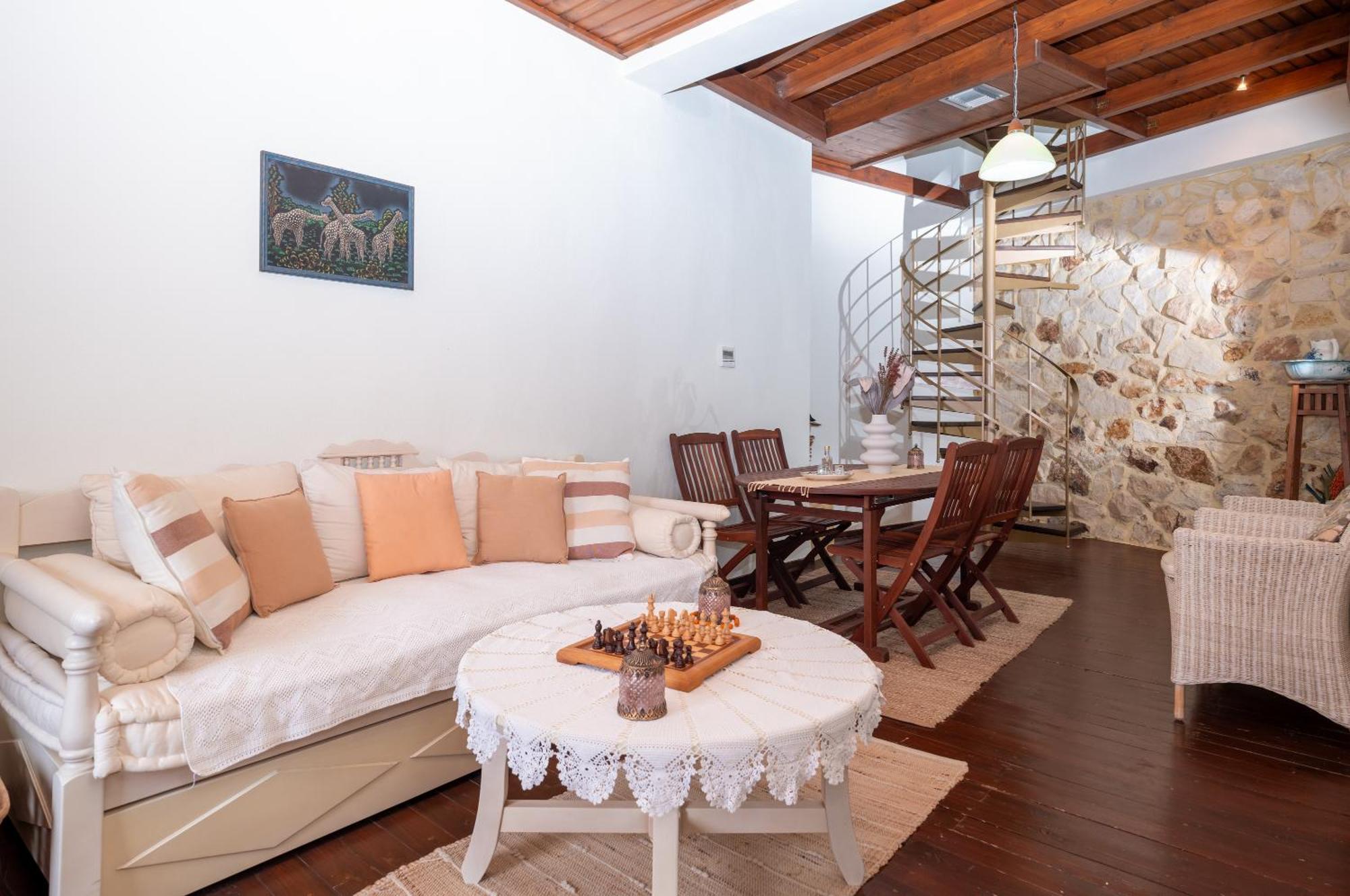 Ornus Traditional House Orne Экстерьер фото